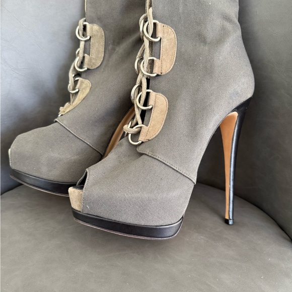 Giuseppe Zanotti canvas lace up  Gray and Tan High Heel Boots - Picture 1 of 3